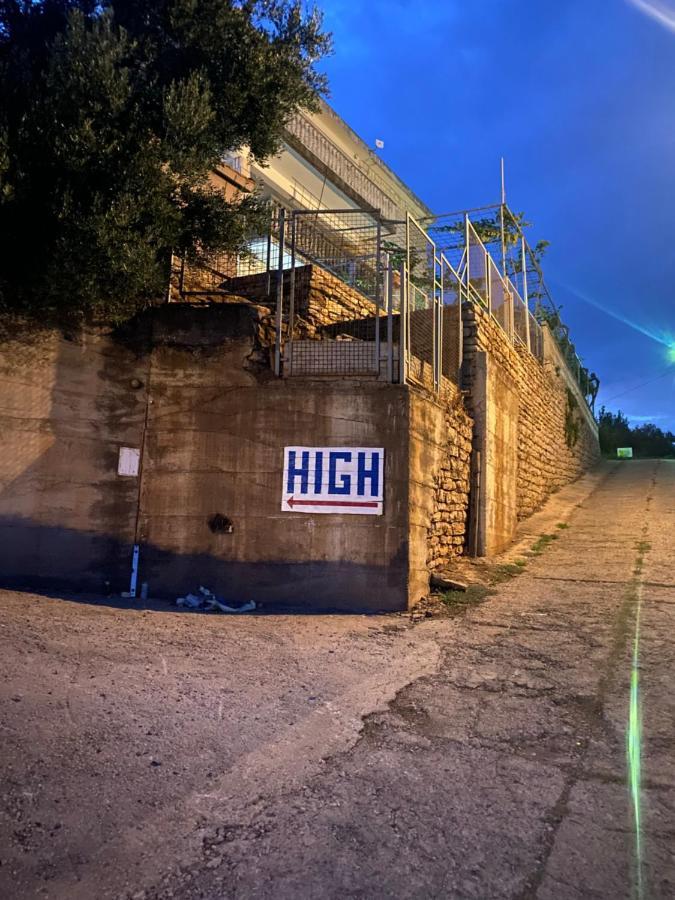 הוסטל בודווה High מראה חיצוני תמונה
